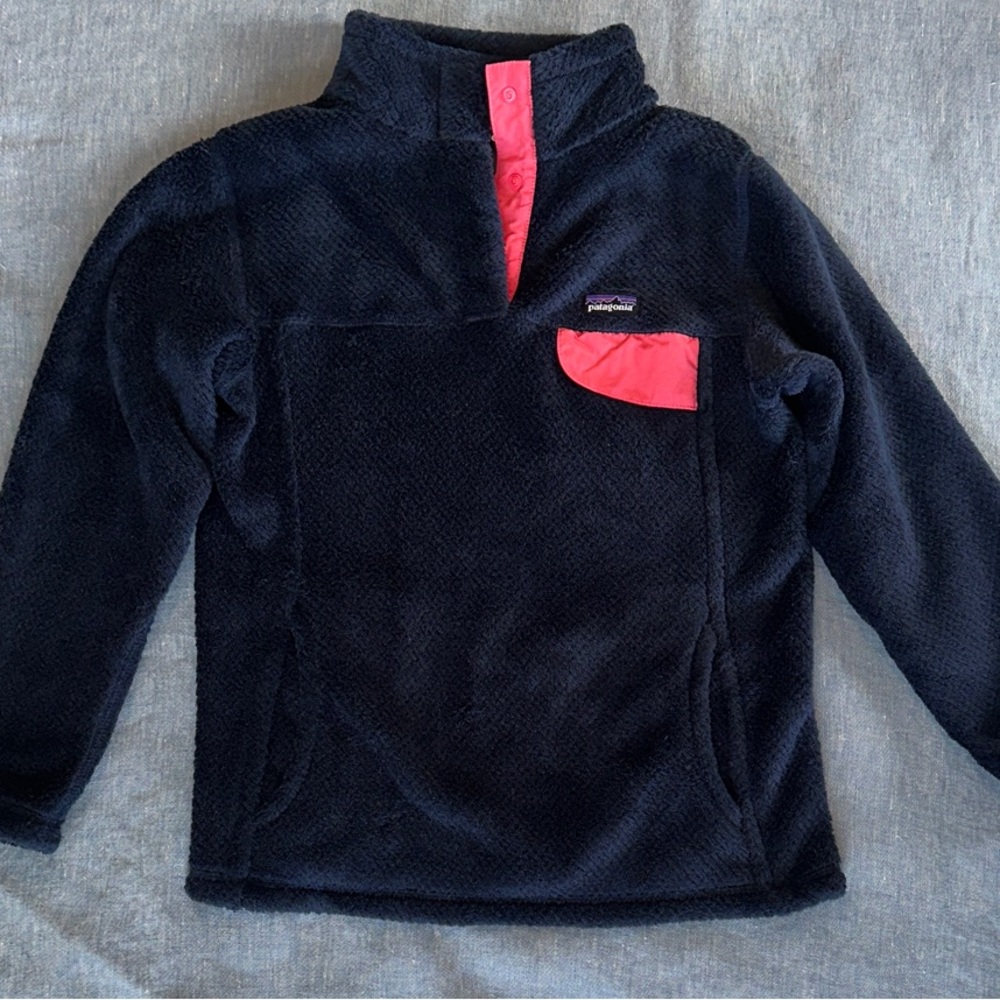 Patagonia Girls’ 10 Re-Tool Snap-T Fleece Pullover.Navy w.Pink. pockets! EUC.